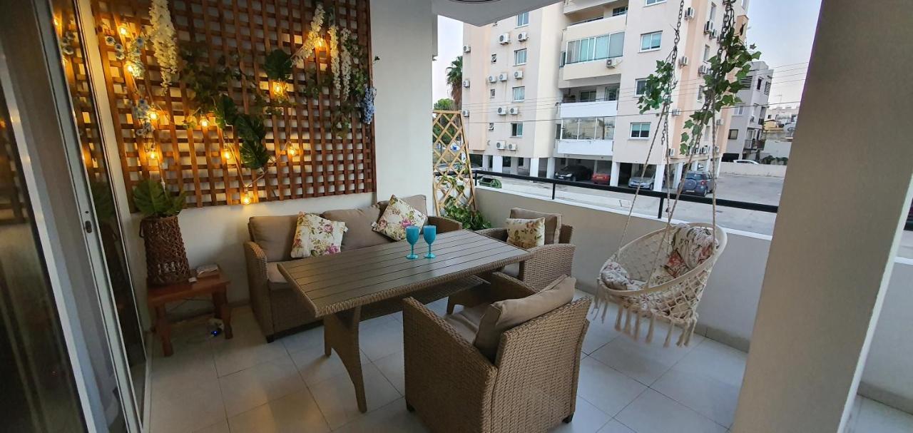 Stefaris "Koutsou Court 105" Lárnaca Exterior foto